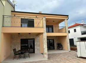 Holiday Homes Basilica